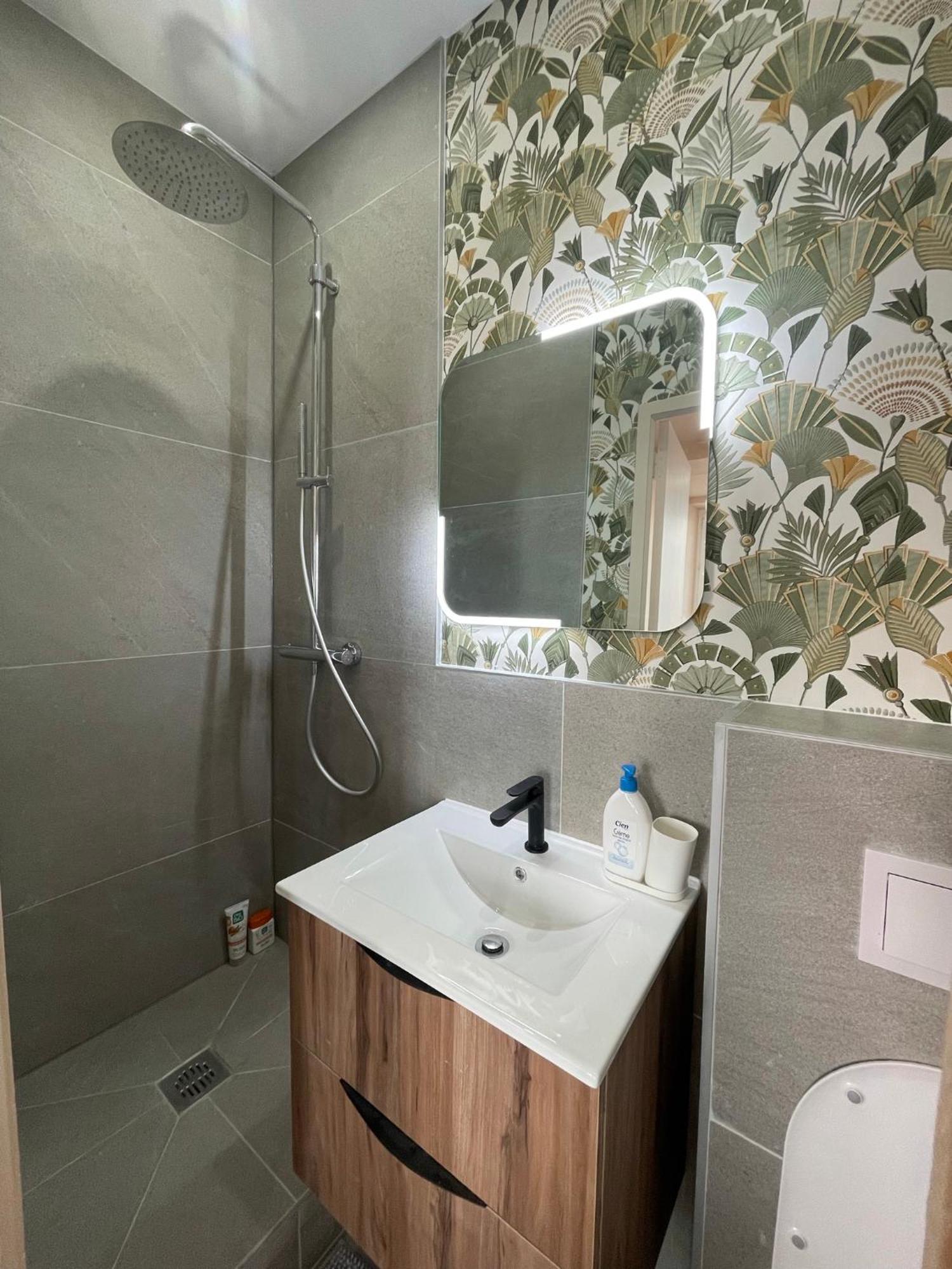 Studio Malibu Central, Lumineux Et Confortable Διαμέρισμα Ιέρ Εξωτερικό φωτογραφία